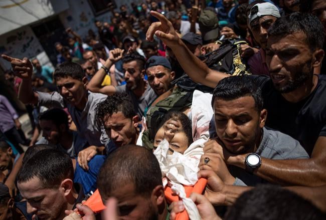 Israeli troops kill 3 Palestinians near Gaza fence | iNFOnews.ca Israeli troops kill 3 Palestinians near Gaza fence | iNFOnews.ca