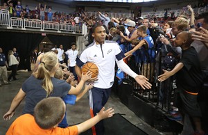 Terrence Ross scores 22 points in first 3 quarters, Raptors beat Thunder 109-90 | iNFOnews.ca CP30329371