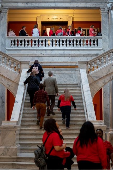 Some Kentucky teachers close schools as legislature returns | iNFOnews.ca Some Kentucky teachers close schools as legislature returns | iNFOnews.ca