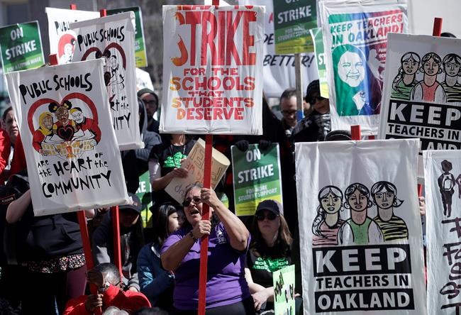 Oakland teachers head into 3rd day of strike | iNFOnews.ca