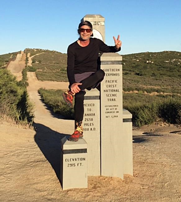 Rescuers robbed at gunpoint trying to aid distressed hiker | iNFOnews.ca