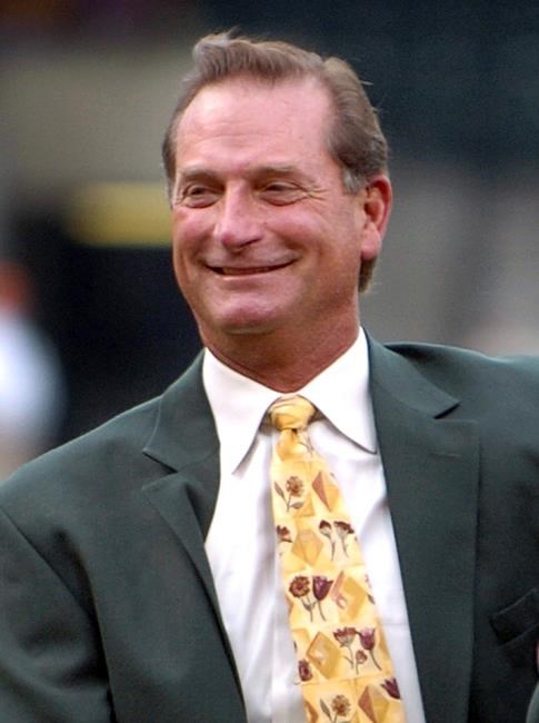 Ex-baseball star gets home detention in insider trading case | iNFOnews.ca