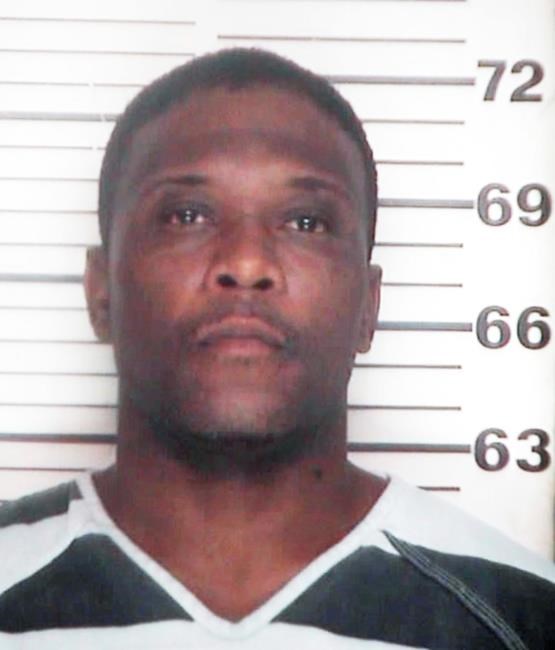 The Latest: Vegas police: Unapproved neck hold used in chase | iNFOnews.ca