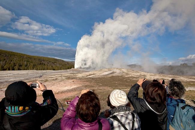 Woman falls into thermal feature in closed Yellowstone park | iNFOnews.ca