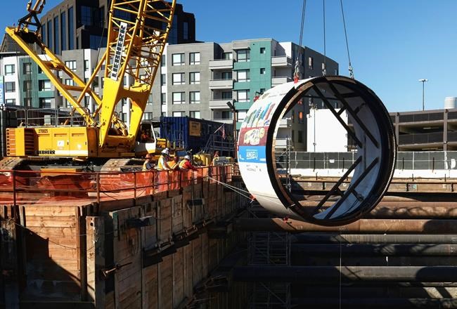 Elon Musk tweets mysterious 'tunnel' project | iNFOnews.ca CP2016653619