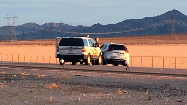 Police kill murder suspect, snarl freeway traffic for hours | iNFOnews.ca Police kill murder suspect, snarl freeway traffic for hours | iNFOnews.ca
