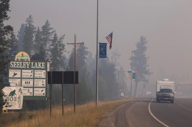 Residents of smoke-choked Montana town advised to leave | iNFOnews.ca CP1181408901