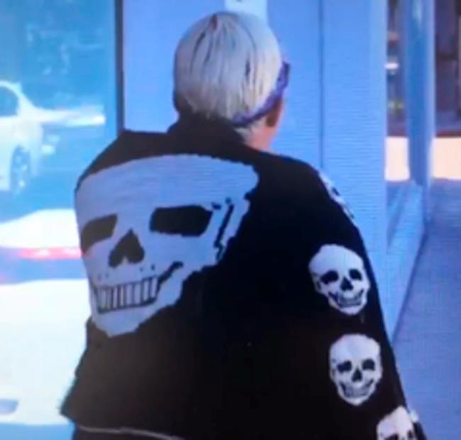 Woman arrested after brandishing gun at Kardashian boutique | iNFOnews.ca Woman arrested after brandishing gun at Kardashian boutique | iNFOnews.ca