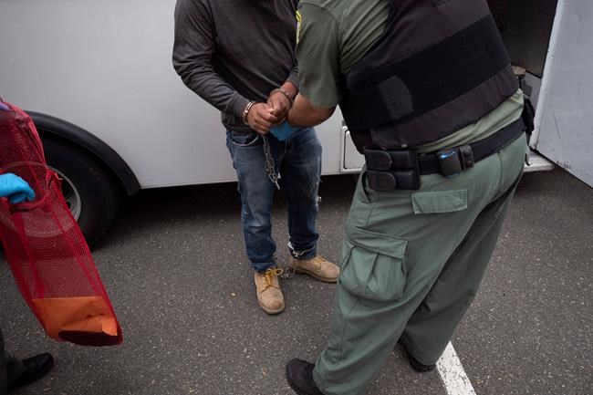 Judge strikes blow to US immigration enforcement tactics | iNFOnews.ca
