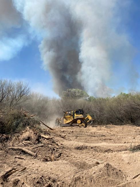 Arizona wildfire destroys 12 homes; 200 people evacuated | iNFOnews.ca