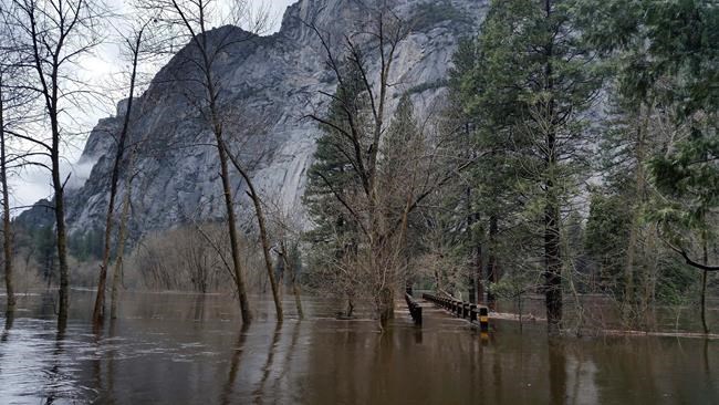 Latest: Yosemite Valley may reopen Sunday following storm | iNFOnews.ca