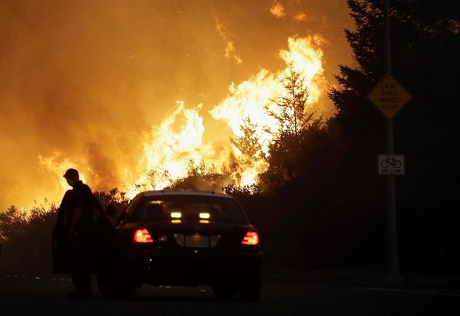 Police video from California fires shows harrowing escapes | iNFOnews.ca