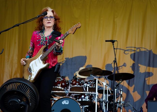 Medical issue forces Bonnie Raitt to cancel tour dates | iNFOnews.ca