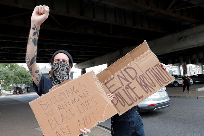 Louisiana lawmakers strip Floyd reference in policing study | iNFOnews.ca