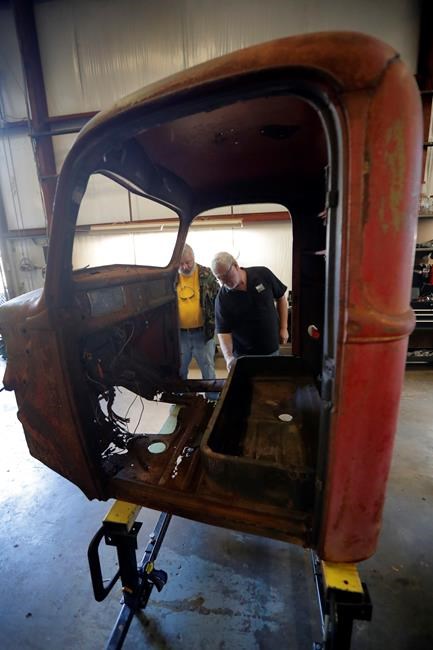 National WW2 Museum renovating 1943 home front fire truck | iNFOnews.ca
