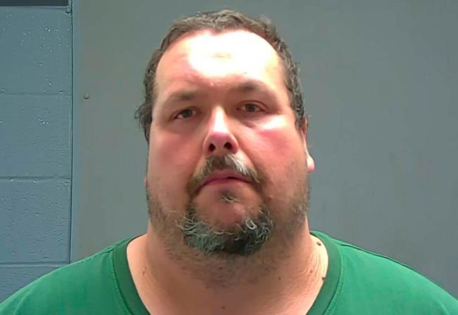 10-year sentence for participant in abuse of caged woman | iNFOnews.ca