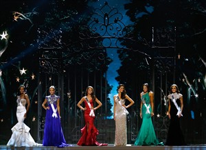 AP PHOTOS: Miss Nevada crowned as Miss USA | iNFOnews.ca CP28684528