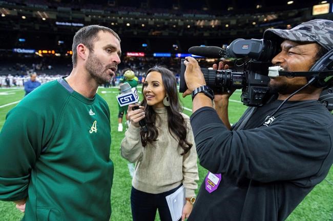 Funerals held for reporter, pilot from Louisiana plane crash | iNFOnews.ca