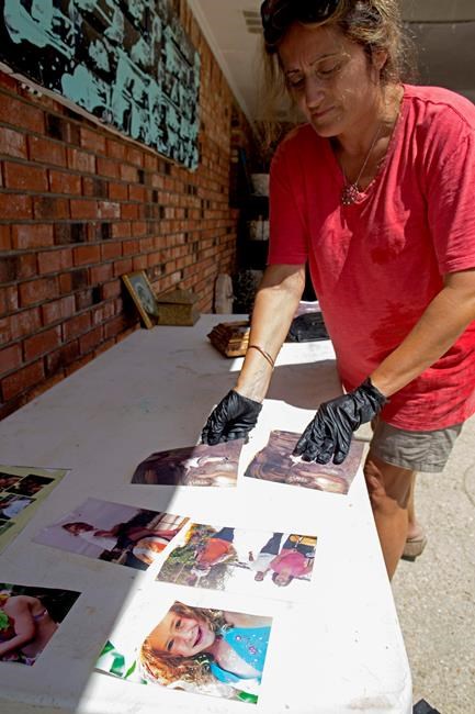 The Latest: Taylor Swift giving $1 million for flood relief | iNFOnews.ca