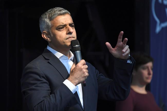 London mayor seeks answers over Taser use on rapper's father | iNFOnews.ca