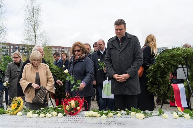 Hamburg unveils memorial to Jews, Roma killed in Holocaust | iNFOnews.ca Hamburg unveils memorial to Jews, Roma killed in Holocaust | iNFOnews.ca