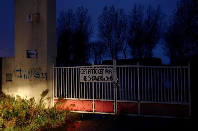 Migrants still hiding in Calais a year after slum camp razed | iNFOnews.ca