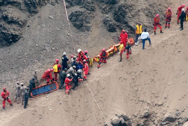At least 48 dead when bus plunges onto rocky beach in Peru | iNFOnews.ca