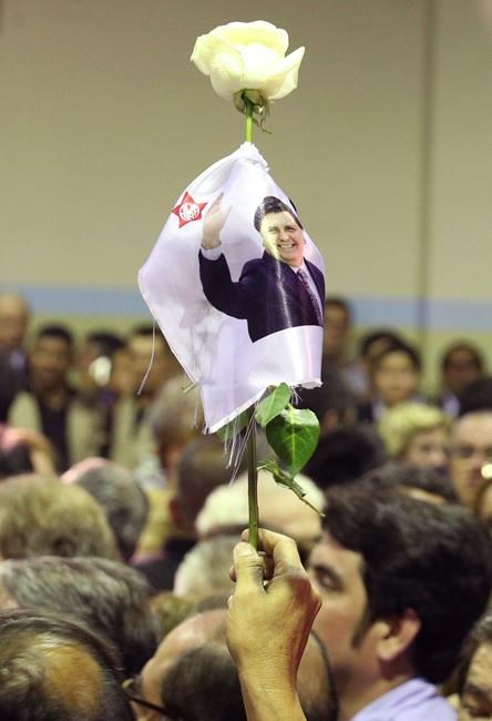 As police wait to arrest him, ex-Peru president kills self | iNFOnews.ca As police wait to arrest him, ex-Peru president kills self | iNFOnews.ca