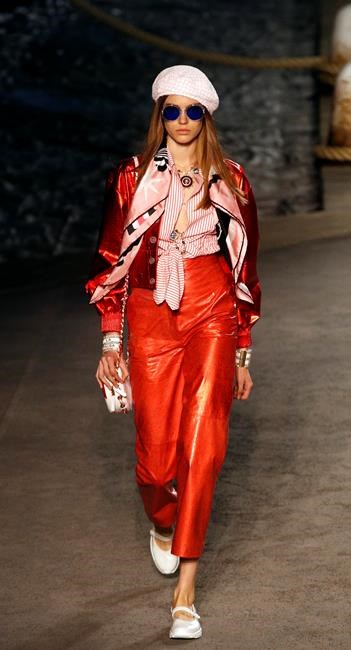 Chanel wows celebrities with ship for cruise show in Paris | iNFOnews.ca