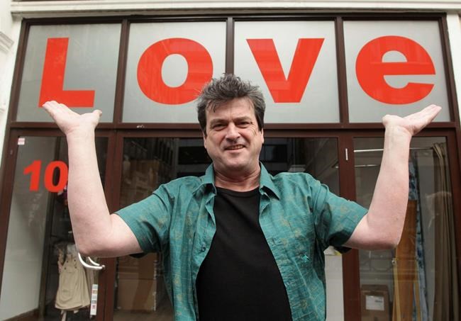 Les McKeown, who fronted the Bay City Rollers, dies at 65 | iNFOnews.ca
