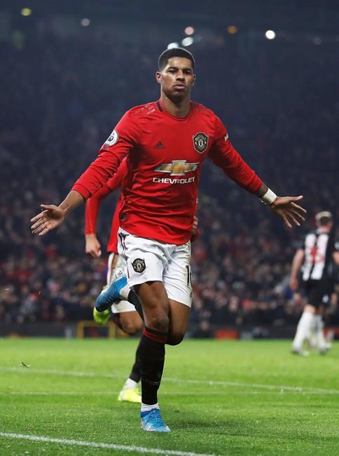 Liverpool goes 13 points clear of Leicester with 4-0 win | iNFOnews.ca