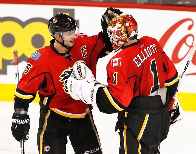 Mark Giordano leading Flames' offensive surge as Calgary tops Canucks 4-1 | iNFOnews.ca