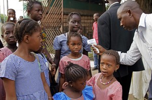World Health Organization to test Ebola vaccine in Guinea, aims to find and stop linked cases | iNFOnews.ca CP32156332