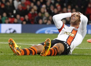 Brazilian midfielder Douglas Costa says Shakhtar players' lives at risk in Ukrainian conflict | iNFOnews.ca CP29221021