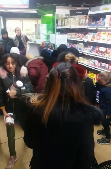 Nutella scuffles: France investigates discounts after frenzy | iNFOnews.ca Nutella scuffles: France investigates discounts after frenzy | iNFOnews.ca
