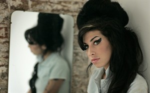 Statue of Amy Winehouse to be erected in London's Camden Town, her musical home | iNFOnews.ca CP29573070