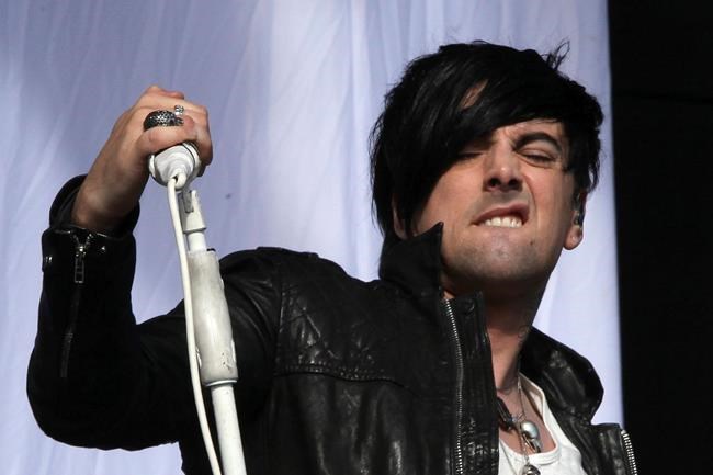 UK police slammed for missing rock star's sex abuse at first | iNFOnews.ca