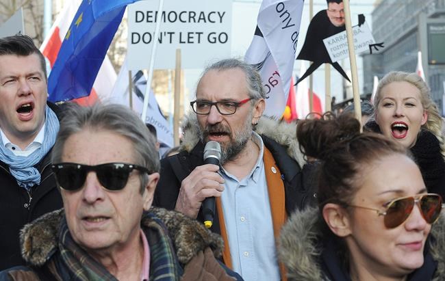 Funds from Polish protest movement went to leader's firm | iNFOnews.ca