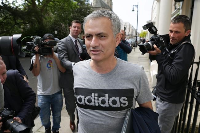 Serial winner Mourinho hired to revive fading Man United | iNFOnews.ca CP1179754703