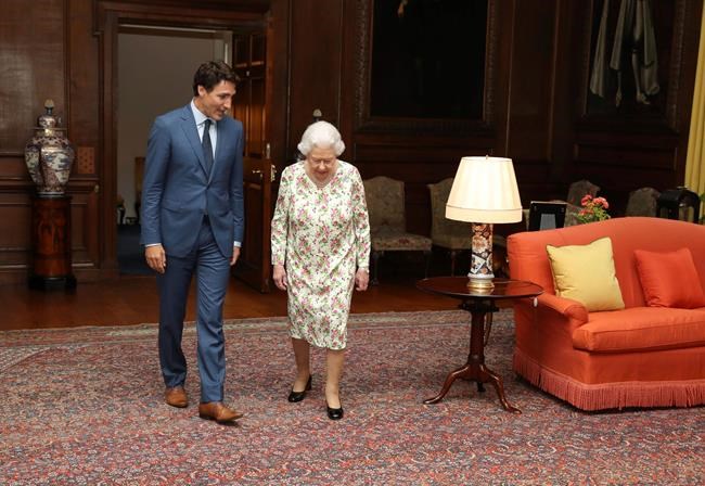 Canada's Trudeau meets Queen Elizabeth II on Scotland visit | iNFOnews.ca