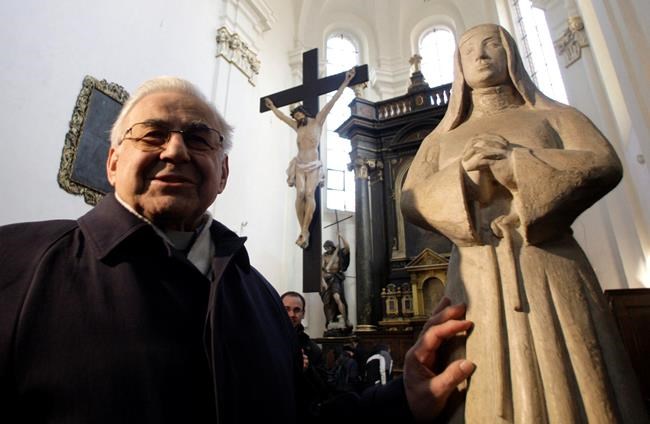 Miloslav Vlk, a clandestine priest during communism, dies | iNFOnews.ca