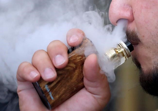 Keep calm and vape on: UK embraces e-cigarettes, US cautious | iNFOnews.ca CP60794540