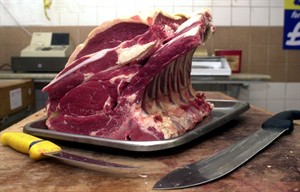 Study suggests red meat tied to breast cancer but not all experts convinced | iNFOnews.ca CP28706578