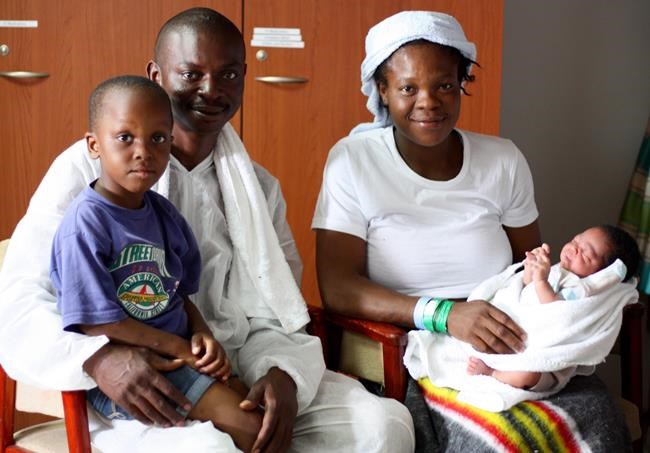 Meet Newman: baby born shortly after family rescued in Med | iNFOnews.ca CP1947740314
