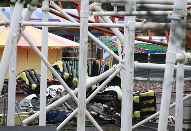 Roller coaster derails at Scottish theme park, 10 injured | iNFOnews.ca Roller coaster derails at Scottish theme park, 10 injured | iNFOnews.ca