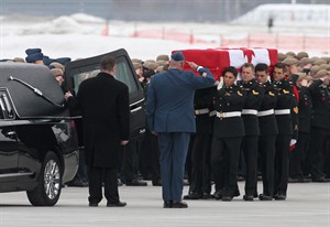 Sgt. Andrew Doiron, killed by friendly fire in Iraq, back in Canada | iNFOnews.ca CP32223345