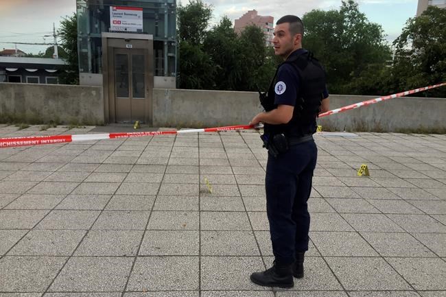 French cops detain man after knife attack kills 1, injures 9 | iNFOnews.ca