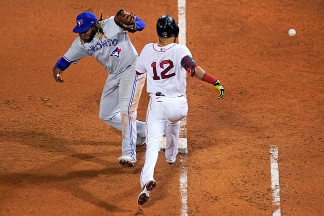 Blue Jays shake up lineup, beat Red Sox 6-3 at Fenway | iNFOnews.ca