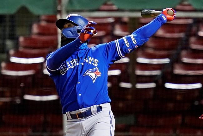 Hernández hits 3-run HR in 10th, Blue Jays beat Red Sox 6-2 | iNFOnews.ca