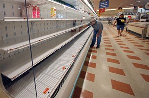 Massachusetts, New Hampshire governors step in to help negotiations in supermarket family feud | iNFOnews.ca CP29540921